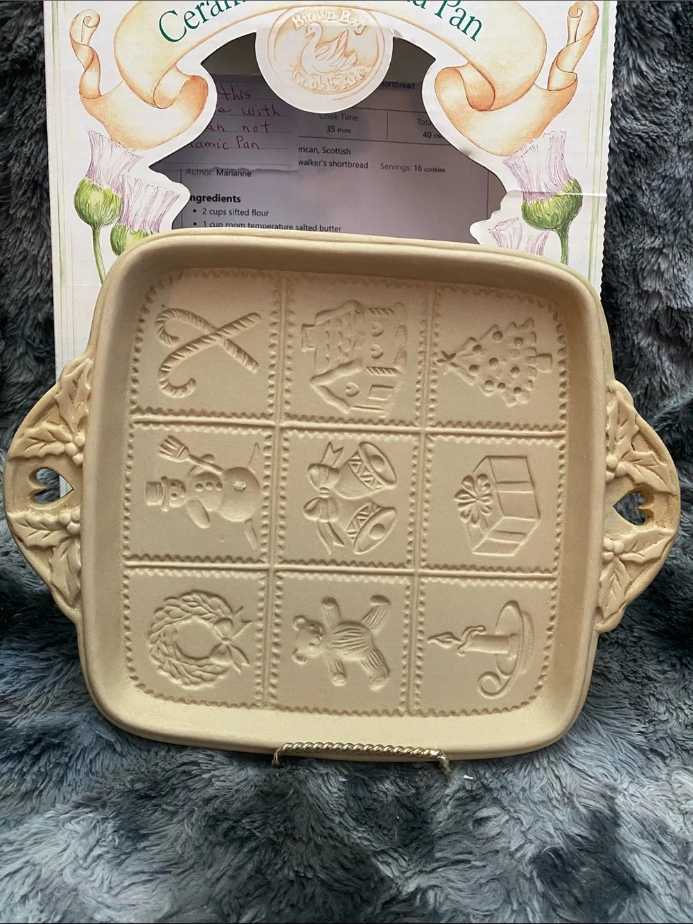 Vintage Ceramic Shortbread Pan - Picture 3 of 16